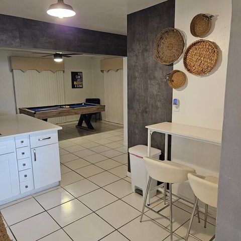 4325 NW 36th Way, Lauderdale Lakes, FL 33309