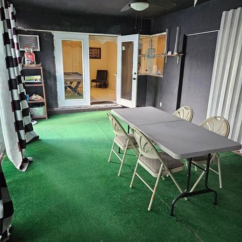 4325 NW 36th Way, Lauderdale Lakes, FL 33309