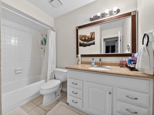 4053 ROSE PETAL LANE, Orlando, FL 32808