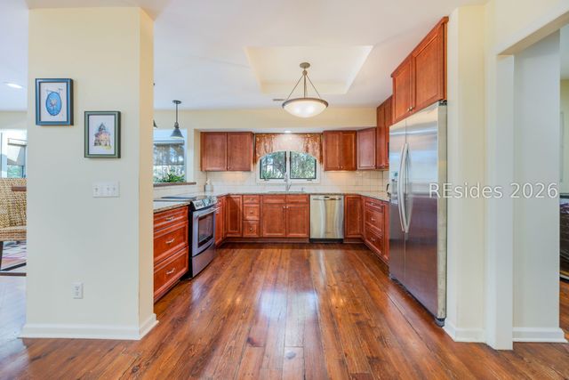 15 Oyster Reef Dr, Hilton Head Island, SC 29926