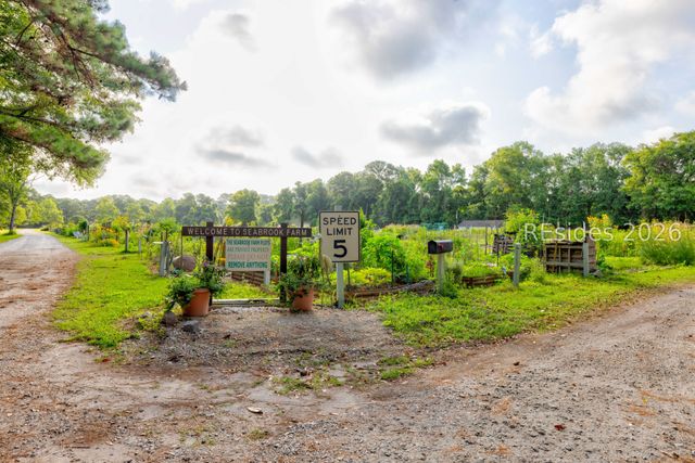 15 Oyster Reef Dr, Hilton Head Island, SC 29926