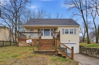 1120 S Leslie Street, Independence, MO 64050