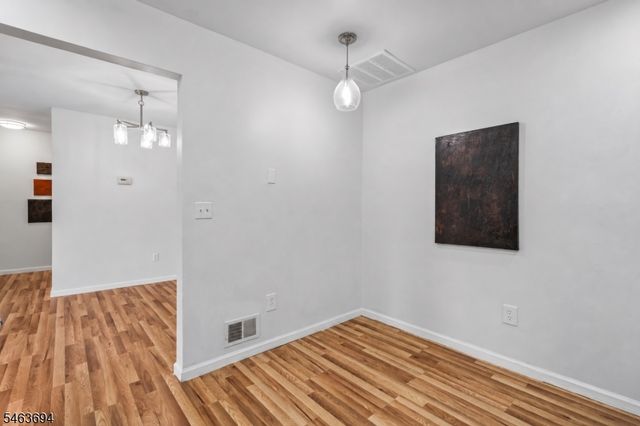 26 Seton Hall Dr, Newark City, NJ 07103