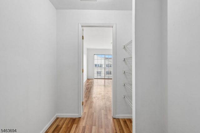 26 Seton Hall Dr, Newark City, NJ 07103