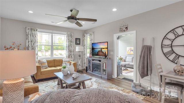 1508 28th Street Lane SE, Hickory, NC 28602