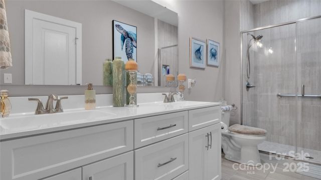 1508 28th Street Lane SE, Hickory, NC 28602