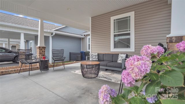 1508 28th Street Lane SE, Hickory, NC 28602