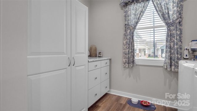 1508 28th Street Lane SE, Hickory, NC 28602