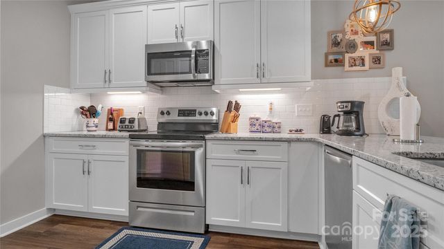 1508 28th Street Lane SE, Hickory, NC 28602