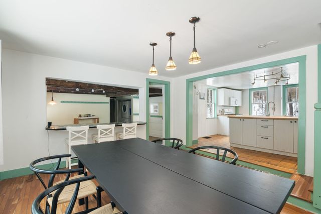 30 Back Street, Newfane, VT 05345