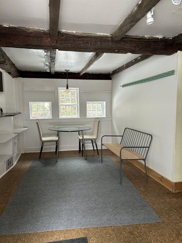 30 Back Street, Newfane, VT 05345