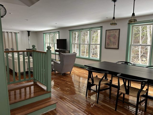 30 Back Street, Newfane, VT 05345