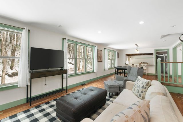30 Back Street, Newfane, VT 05345