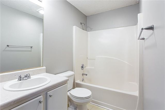 1016 Field View Drive, Mcdonough, GA 30253