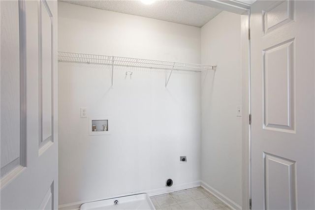 1016 Field View Drive, Mcdonough, GA 30253