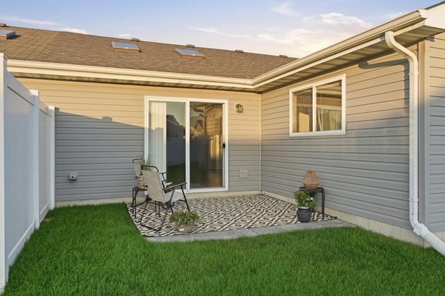 7654 Monroe Street, Merrillville, IN 46410
