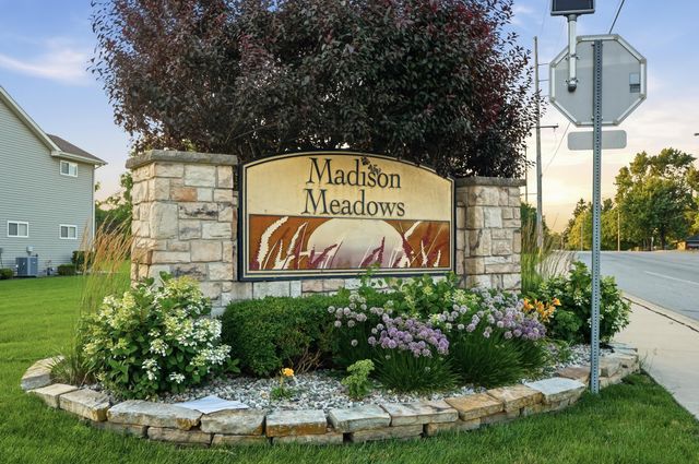 7654 Monroe Street, Merrillville, IN 46410