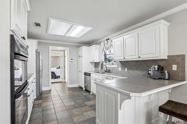 12133 Wickwood Ave, Baton Rouge, LA 70818