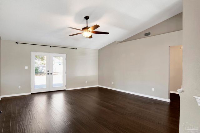 512 Batten Blvd, Pensacola, FL 32507