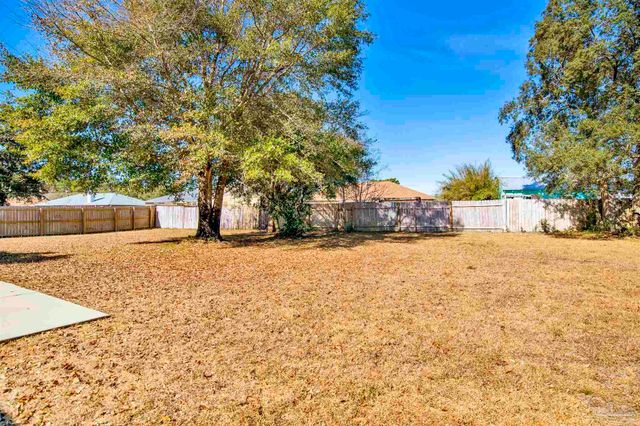 512 Batten Blvd, Pensacola, FL 32507