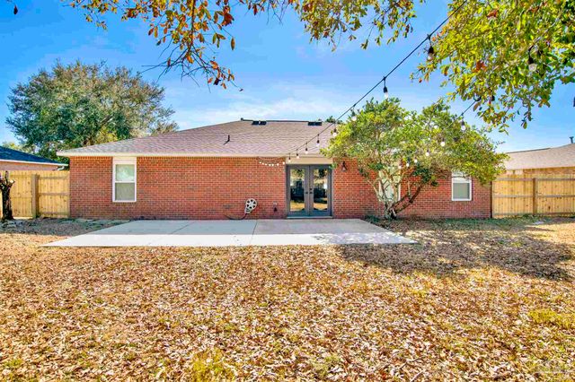 512 Batten Blvd, Pensacola, FL 32507