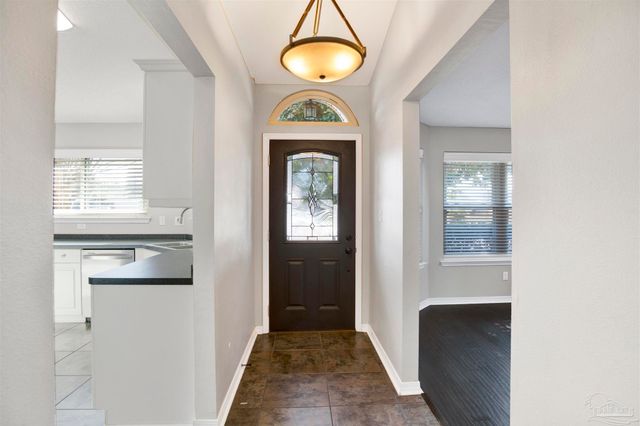 512 Batten Blvd, Pensacola, FL 32507