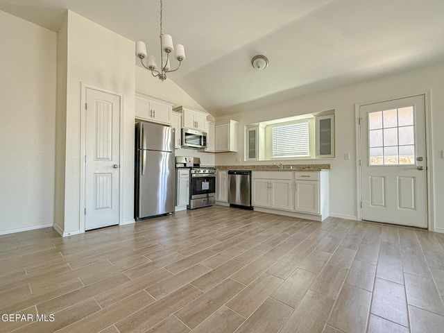 14338 Kayla Mia Drive, El Paso, TX 79938