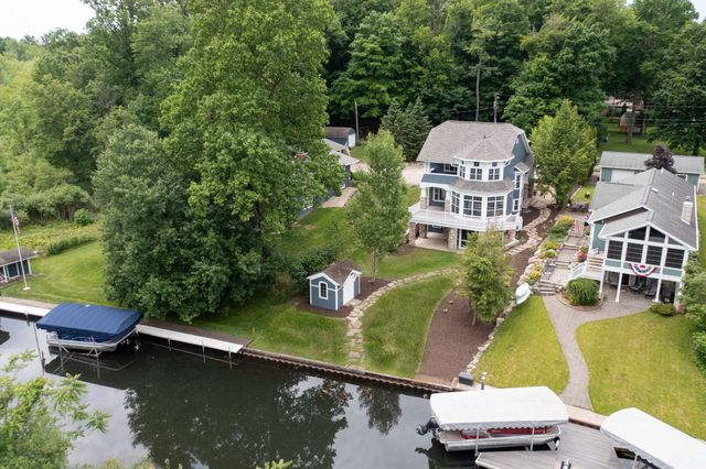 60757 Beechwood Lane, Penn Twp, MI 49031