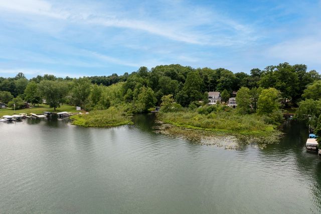 60757 Beechwood Lane, Penn Twp, MI 49031