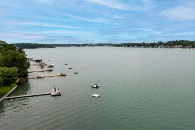 60757 Beechwood Lane, Penn Twp, MI 49031