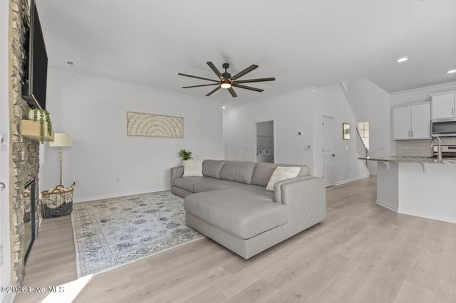 158 Woodsrun Street, Raeford, NC 28376