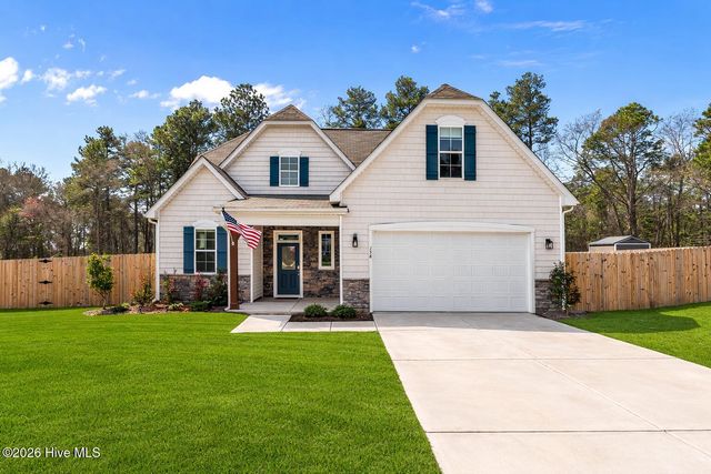 158 Woodsrun Street, Raeford, NC 28376