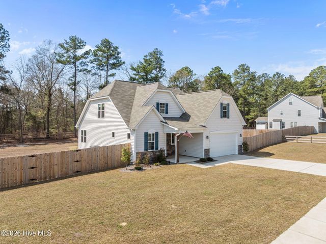 158 Woodsrun Street, Raeford, NC 28376