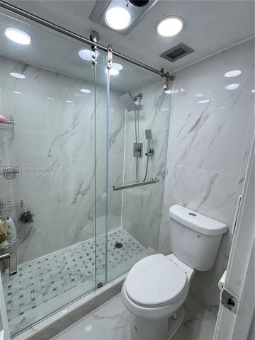 300 Bayview Dr 509, Sunny Isles Beach, FL 33160