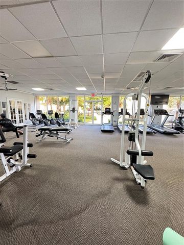 300 Bayview Dr 509, Sunny Isles Beach, FL 33160