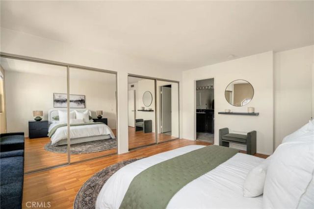 698 S Berendo 206, Los Angeles, CA 90005