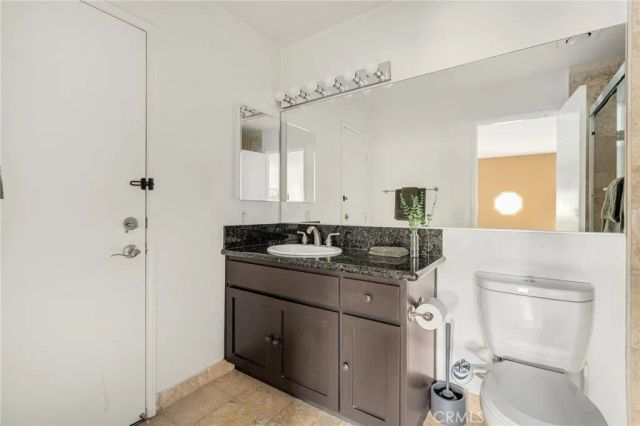 698 S Berendo 206, Los Angeles, CA 90005