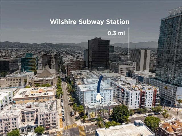698 S Berendo 206, Los Angeles, CA 90005