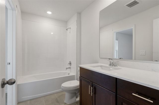 1122 BRADFORD PARK DRIVE, Ormond Beach, FL 32174