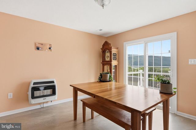 508 THOMPSON ST, Strasburg, VA 22657