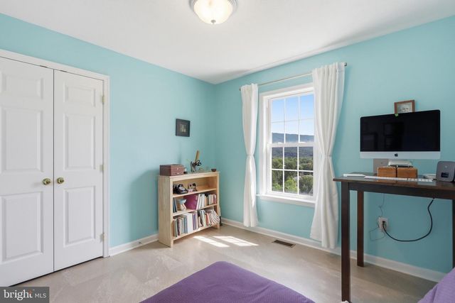 508 THOMPSON ST, Strasburg, VA 22657