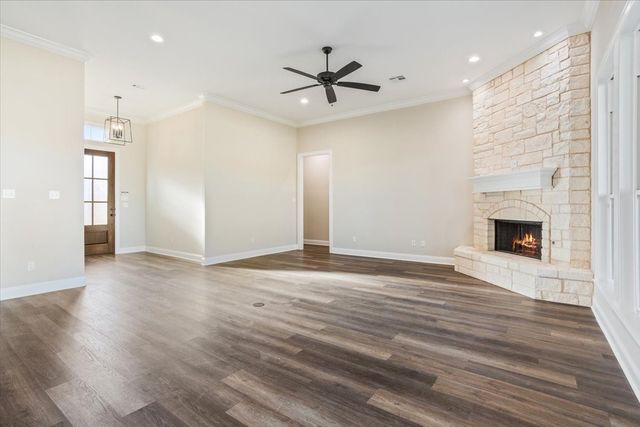 10217 Castleberry Lane, Waco, TX 76712