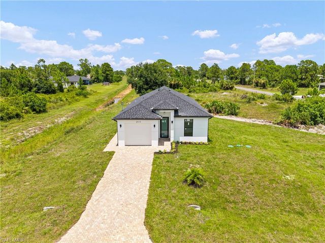 2919 Meadow RD, Lehigh Acres, FL 33974