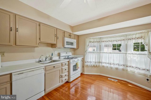11823 SYLVIA DR, Clinton, MD 20735