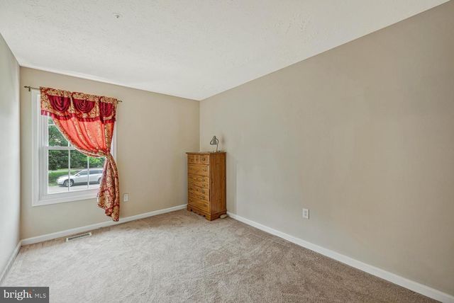 11823 SYLVIA DR, Clinton, MD 20735