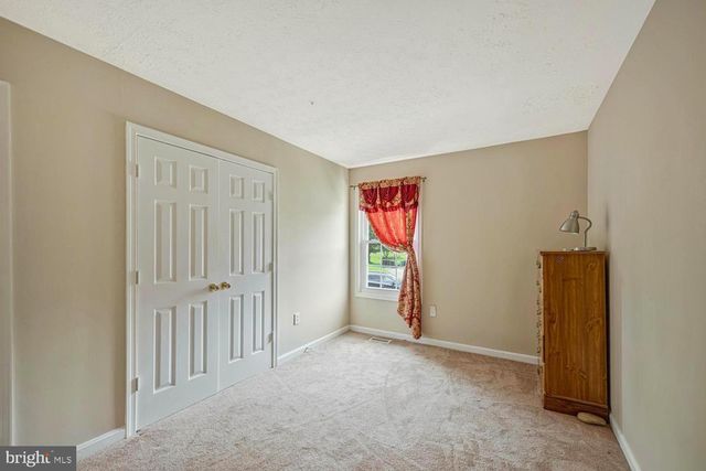11823 SYLVIA DR, Clinton, MD 20735