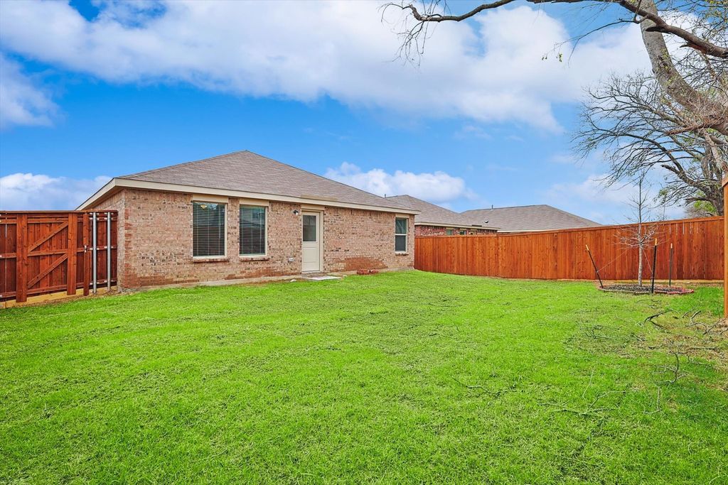 1312 Claireborne Court, Little Elm, TX 75068