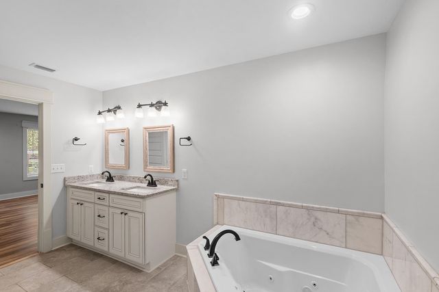 809 Gonzales Drive, Dothan, AL 36305