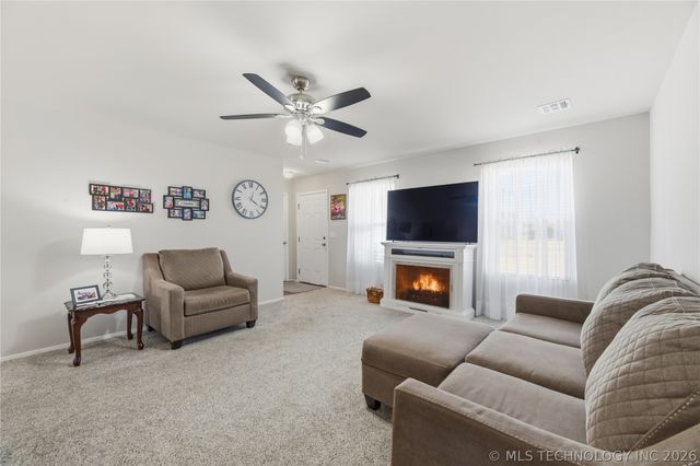 14437 N 76th East Avenue, Collinsville, OK 74021