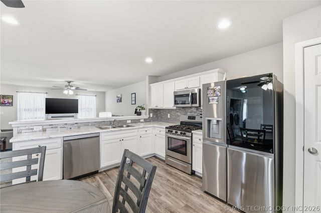 14437 N 76th East Avenue, Collinsville, OK 74021